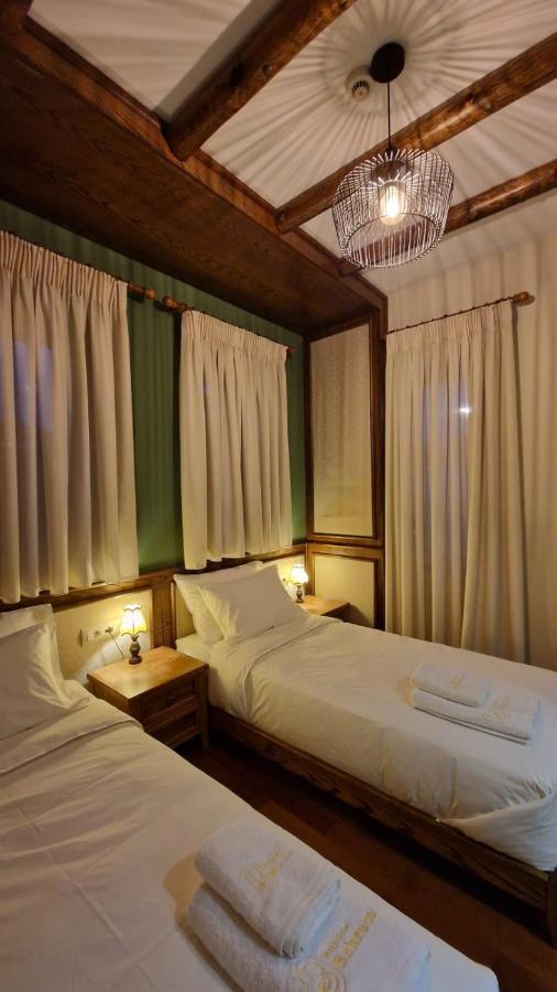 Hotel Bujtina Behram Korce Exteriér fotografie