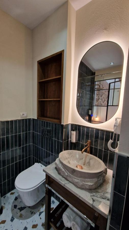 Hotel Bujtina Behram Korce Exteriér fotografie