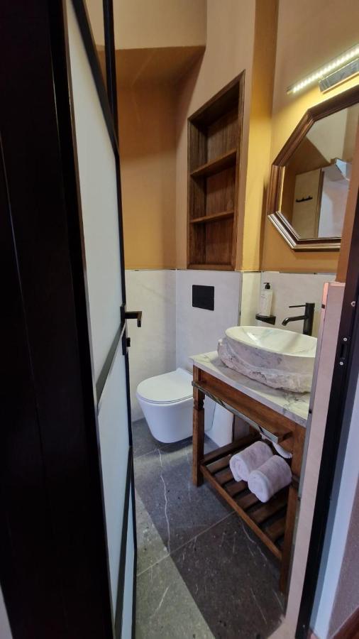 Hotel Bujtina Behram Korce Exteriér fotografie