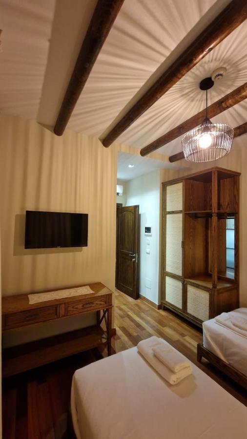 Hotel Bujtina Behram Korce Exteriér fotografie