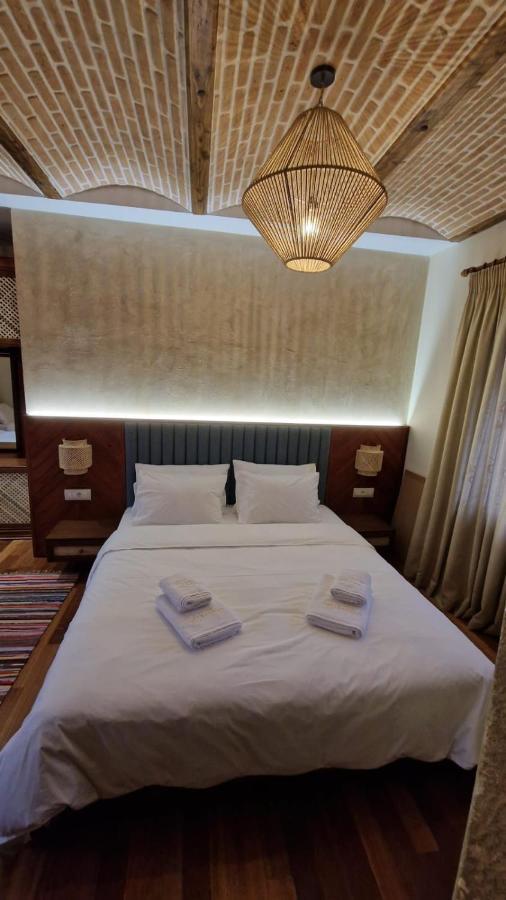 Hotel Bujtina Behram Korce Exteriér fotografie